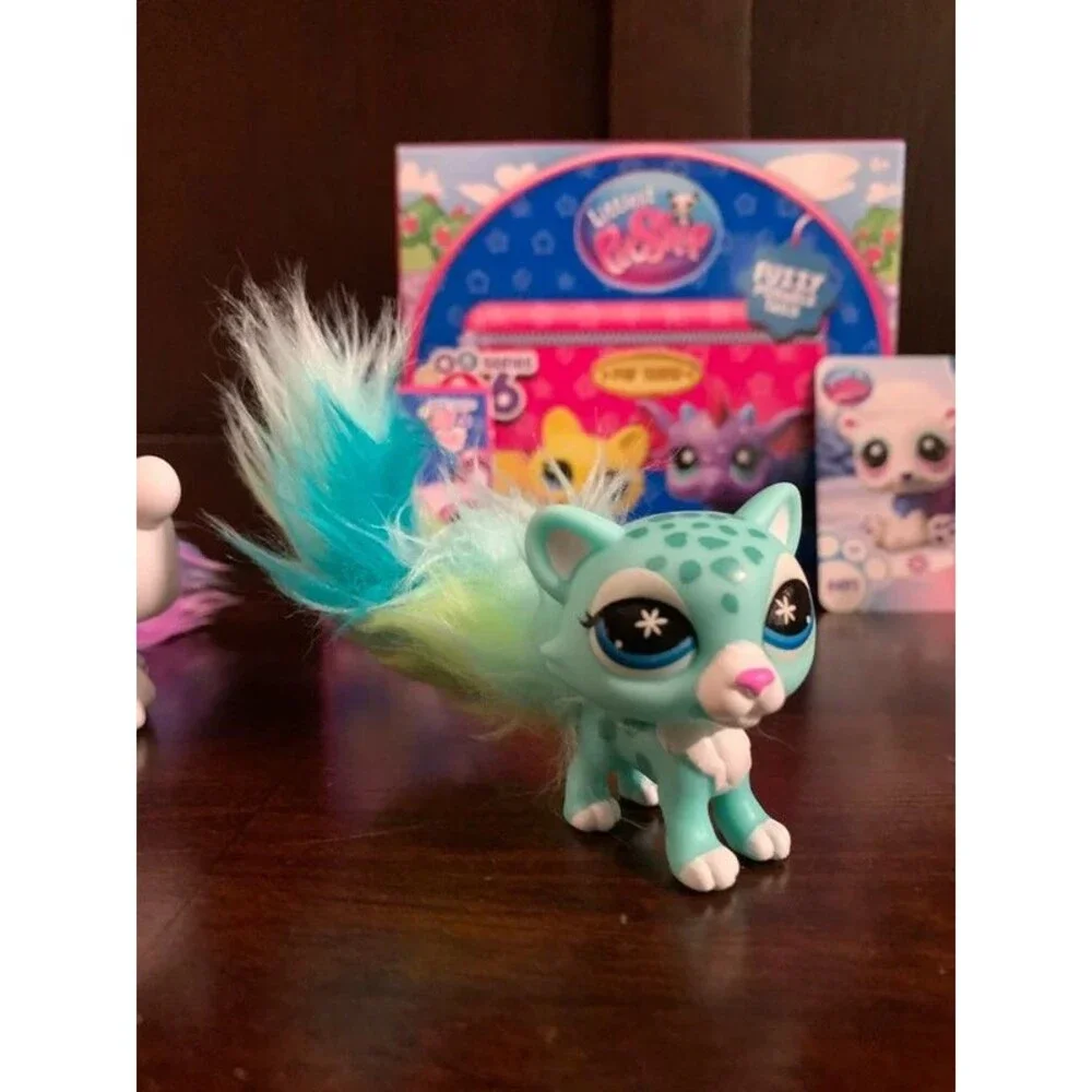 Littlest Pet Shop new taken